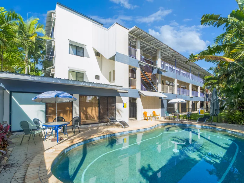 FULLY FURNISHED - 3 BEDROOMS, 2 BATHROOMS - AVAIL. 6 JAN 2023