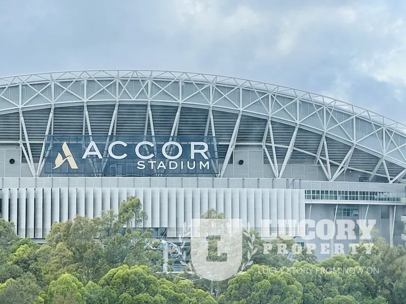 Best Price of 3 Beds Apartment at Sydney Olympic Park Area. Welcome to Contact Angela Lou on 0452 558 566 for detail Information and inspection.