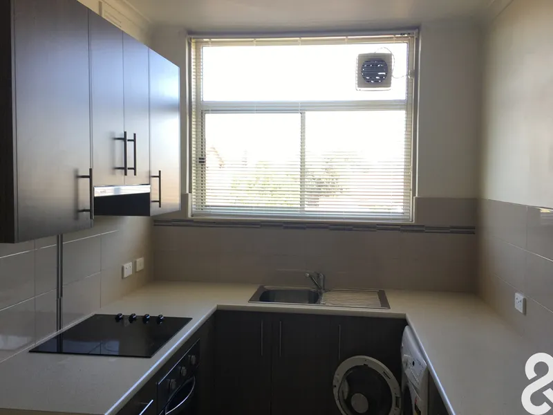 Bright, Spacious Top Floor Apartment