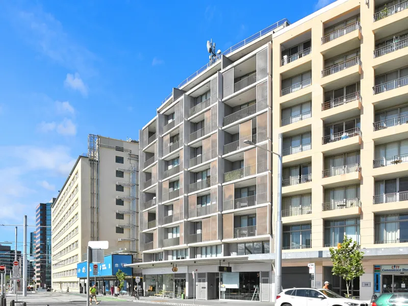 Superbly Positioned apartment in lifestyle central