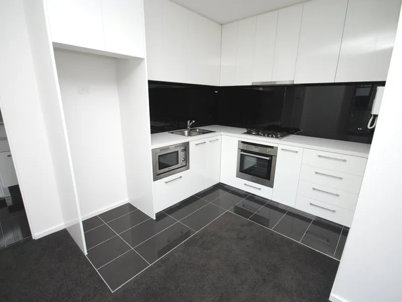 Perfect One Bedroom in Southbank! ***6 Month Lease Only***