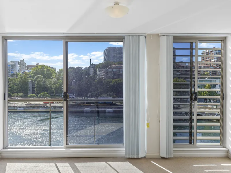 Living On Sydney Harbour In Landmark Woolloomooloo Wharf