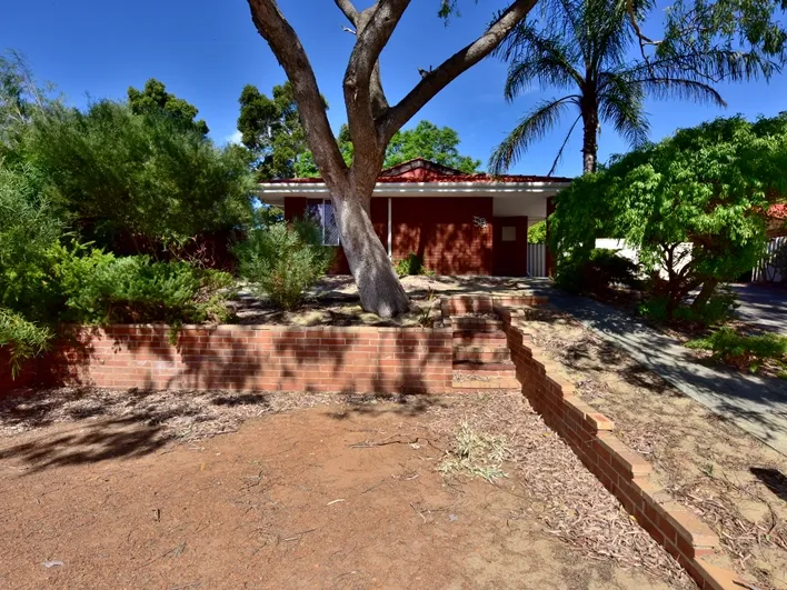 FAMILY HOME IN GREAT LOCATION