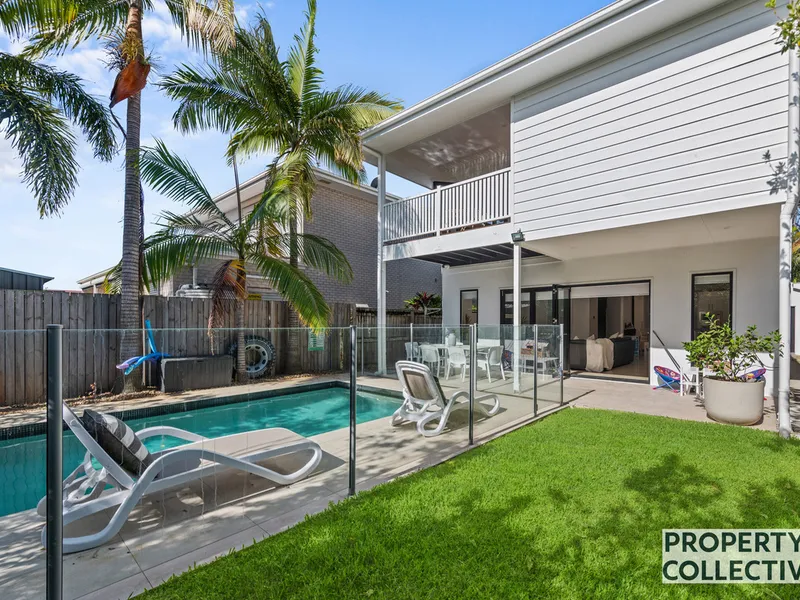 Pizzazz, Pool, Plush!