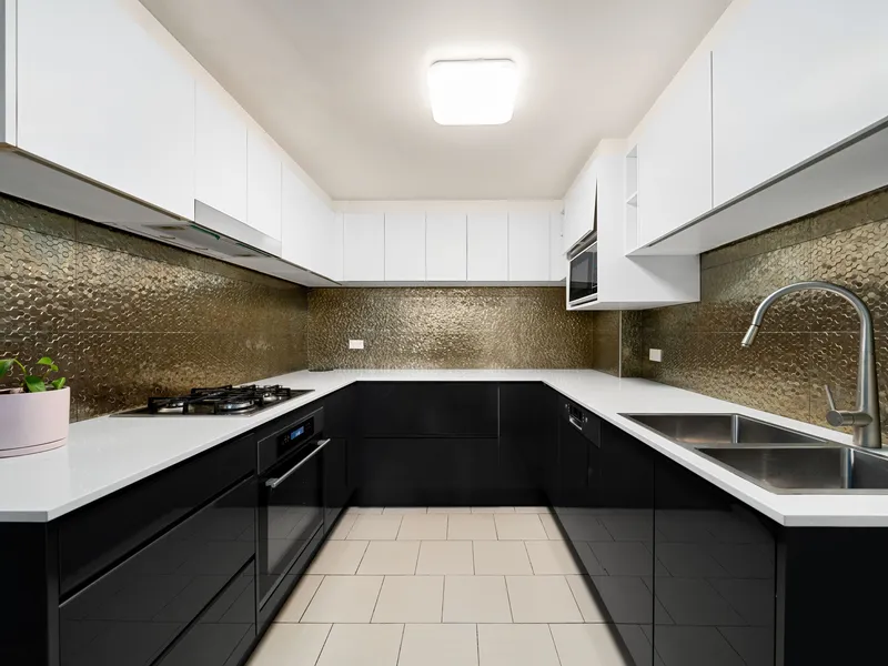 North-facing split-level apartment designed for flawless inner-city living