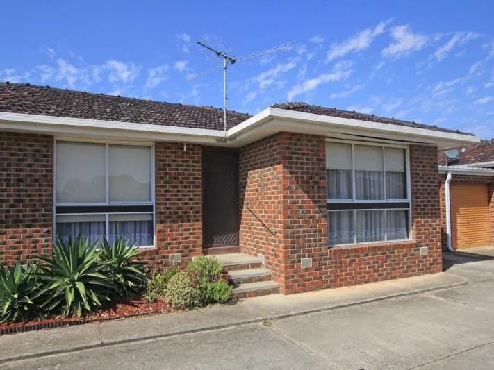 SPACIOUS TWO BEDROOM UNIT