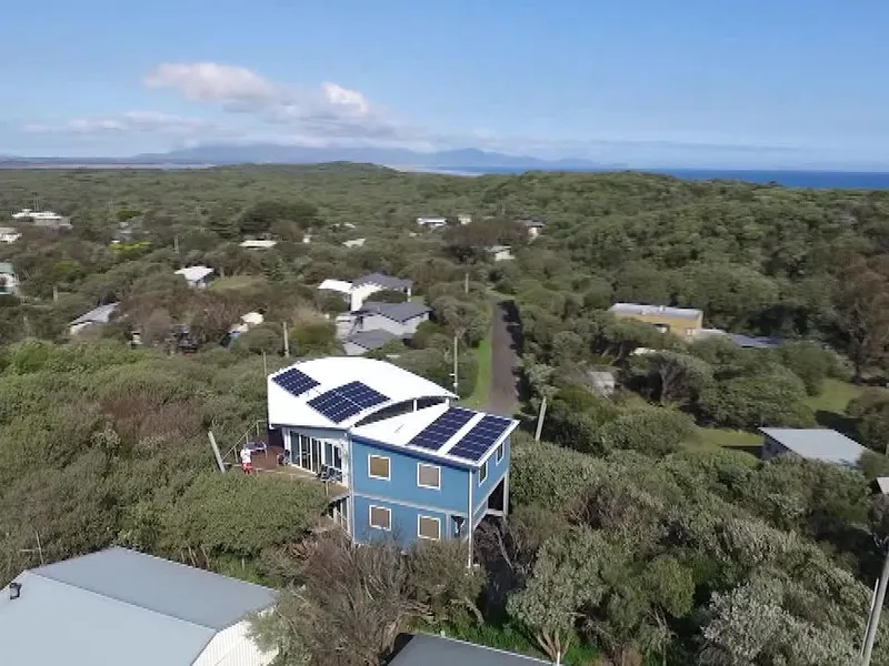 Magnificent outlook, modern multi level residence