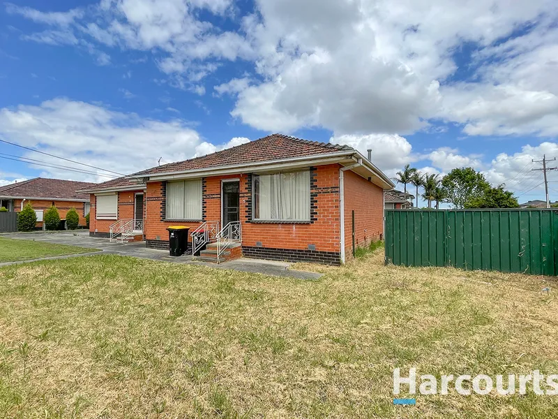 POSITION PLUS POTENTIAL & 287SQM BLOCK approx.