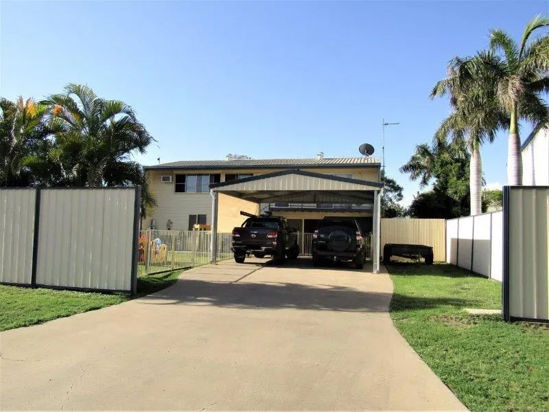 IMPRESSIVE IS THE WORD TO DESCRIBE THIS BEAUTIFUL HOME - UPSTAIRS AS WELL AS DOWN