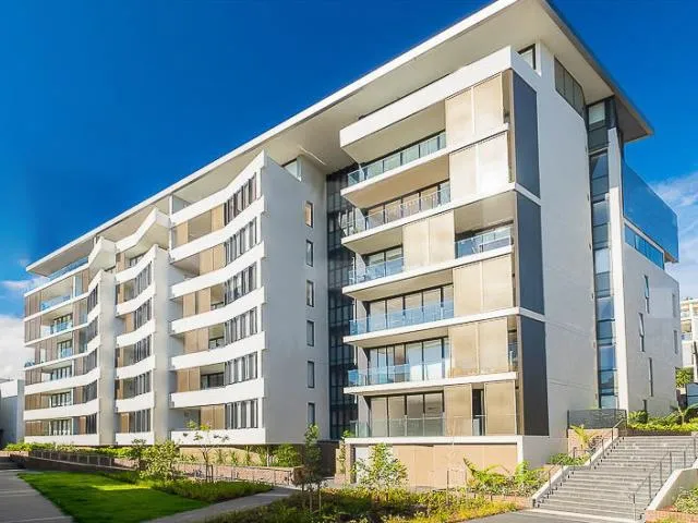 One bedroom apartment in Majors Bay waterside