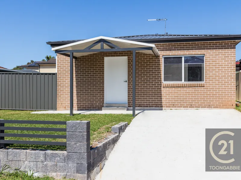 Immaculate 2 Bedroom Granny!!!