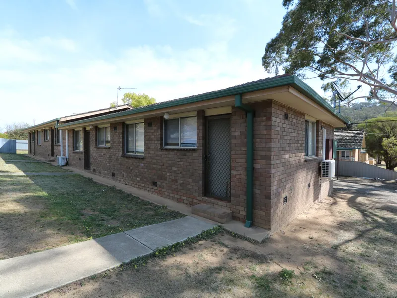 Cosy two bedroom unit located in Kooringal