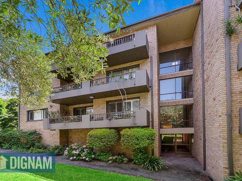 LARGE 2 BEDROOM UNIT IN EXCLUSIVE NORTH WOLLONGONG POCKET