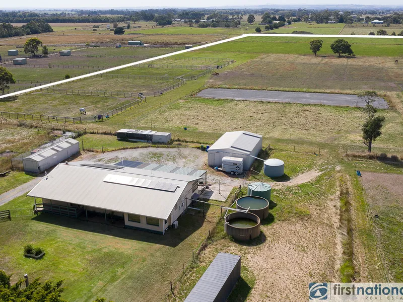 ONE FOR THE HORSES & HOBBY FARM ENTHUSIESTS!