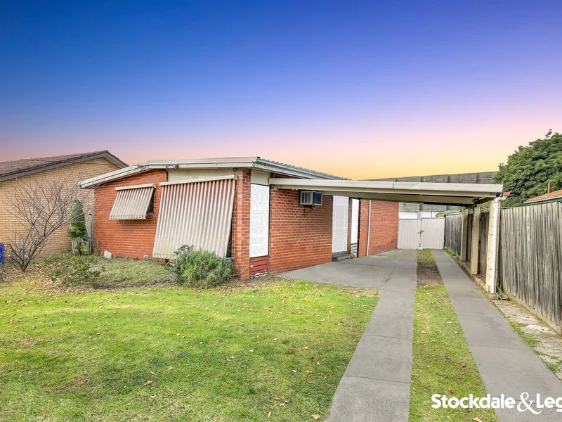 3 BEDROOM FAMILY HOME FOR RENT IN LAVERTON !!