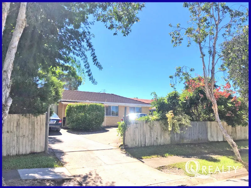 3 Bedroom low set house, walking distance to shops. $350 per week.