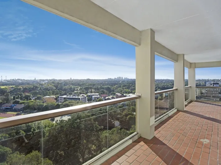 2 Bedroom Apartment with Parking and Captivating City Views