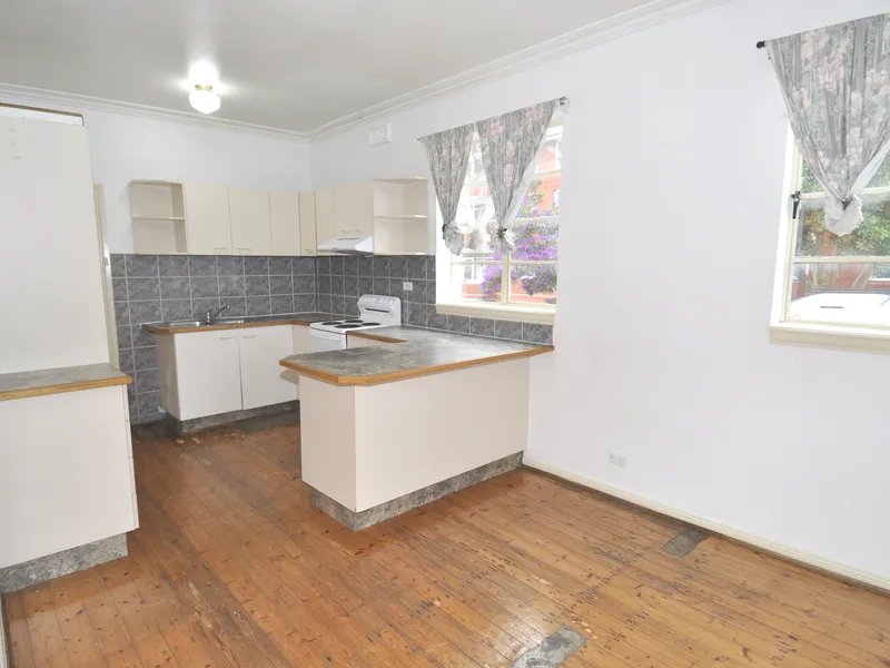 3-Bedrooms+Study Family Home at the Heart of Burwood next to Park