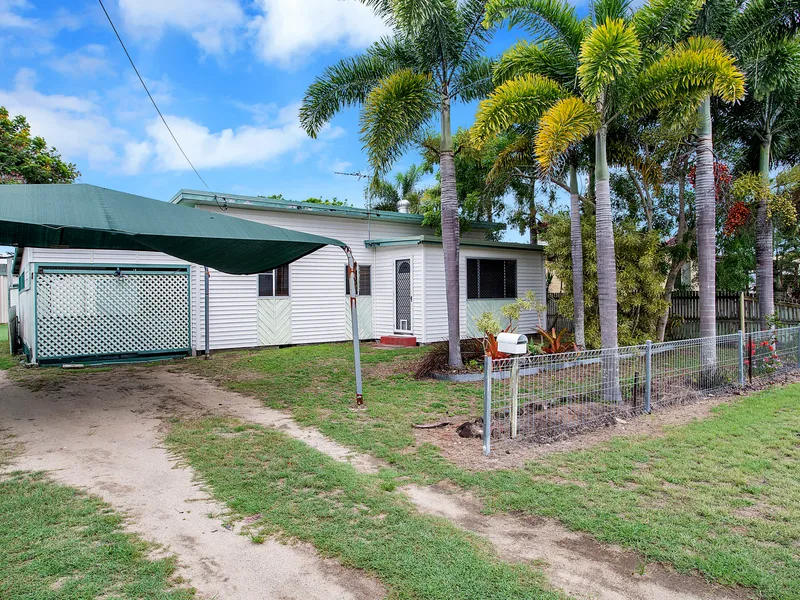 3 Bedroom Home, Large Shed on 807m2 Allotment! 