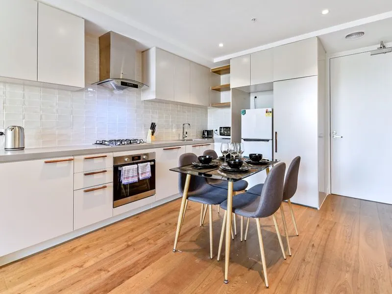 Family-Loved Modern Apt in Box Hill Central