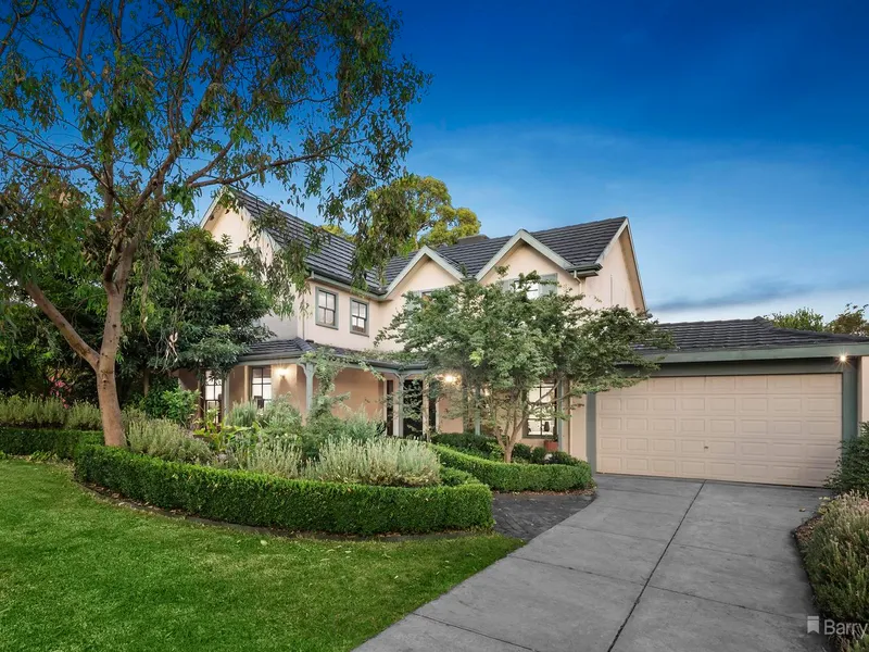 Stylish Home on Superb Leafy Garden