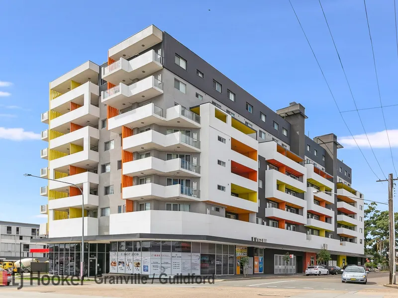 Near New North Facing Unit – 230m to Station