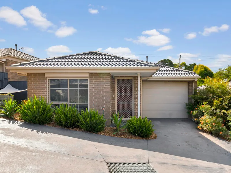 Beachside gem in great location