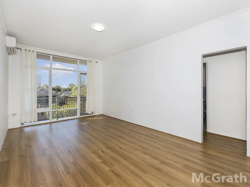 North facing apartment with great lifestyle appeal