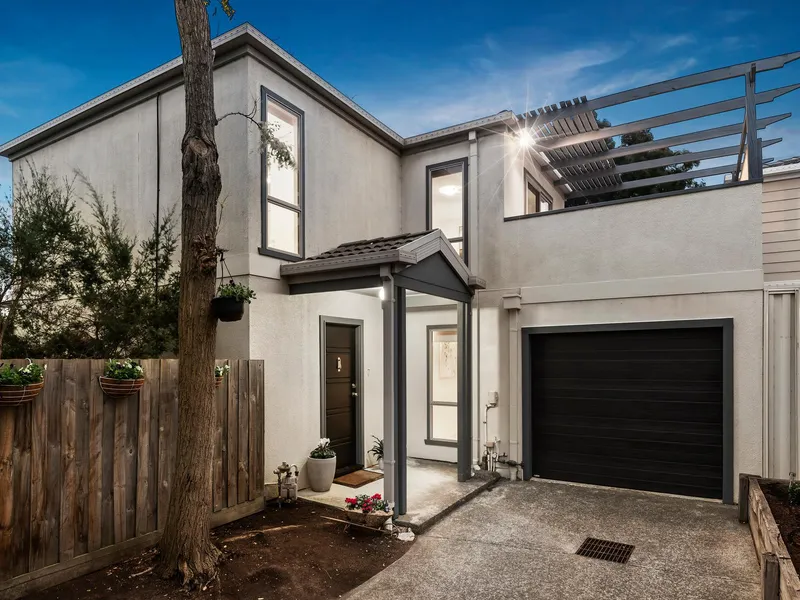 Priceless Lifestyle in Box Hill High Zone!