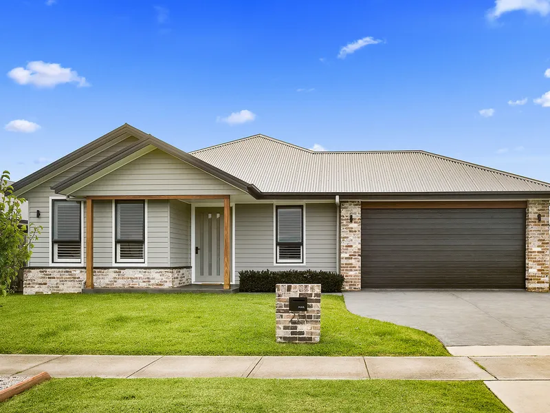 Perfect Blend of Contemporary Style and Country Charm