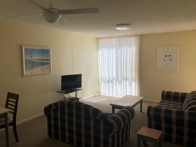 1 Bedroom Furnished Apartment in Surfers Paradise