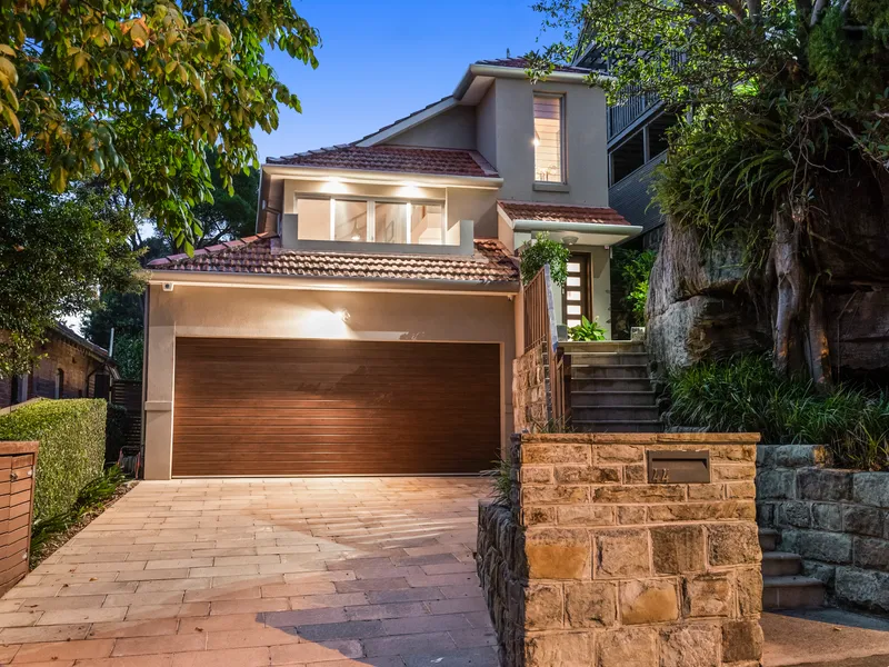 The ultimate freestanding entertainer, low maintenance cosmopolitan living