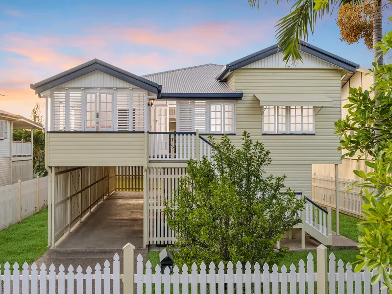 Gorgeous and Central Queenslander