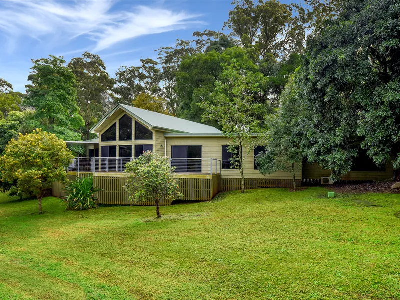 'Boomerang Lodge' - Lifestyle, Nature, Privacy - A Total Green Change ( Private Viewings Only - Call For Times )