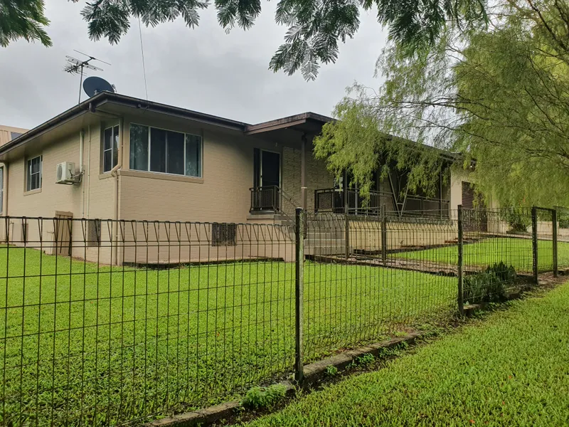 SPACIOUS HOME PACKED WITH FEATURES PLUS SHED ON LARGE FENCED BLOCK 1,239M2