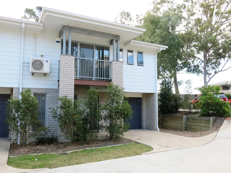 Modern Townhouse in quiet complex - Available Now