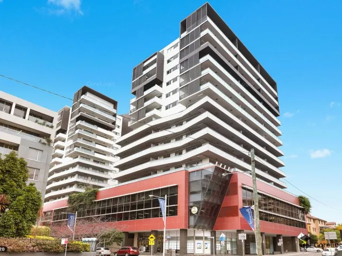 LUXURY APARTMENT IN THE HEART OF BURWOOD CBD FOR LEASE