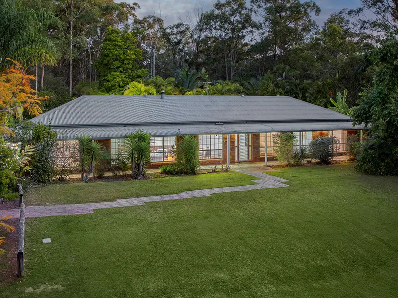 TIghtly Held Acreage Lifestyle in Sought After Pocket- 15 km's From Brisbane CBD