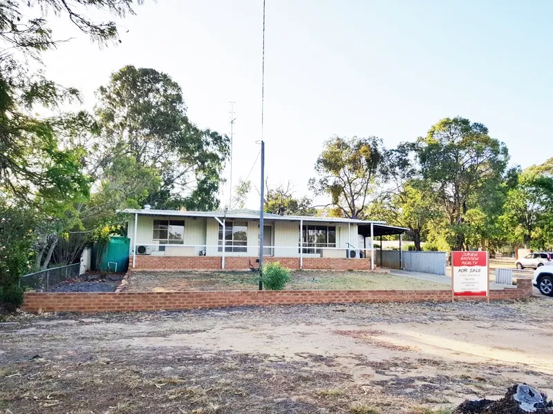 RURAL LIFE with easy access to facilities