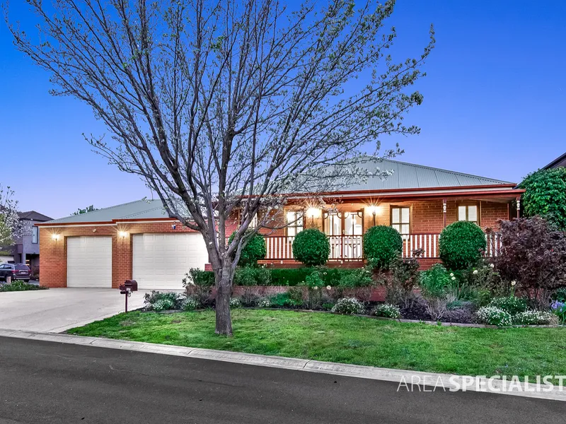 40 SQ APPROX OF SHEER CHARACTER & ELEGANCE ON 793 SQ MTRS PRIME LAND