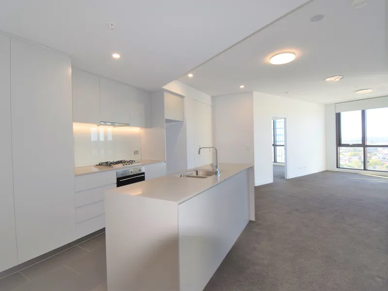 2 bedrooms, 1 bathroom with city views in Icon building