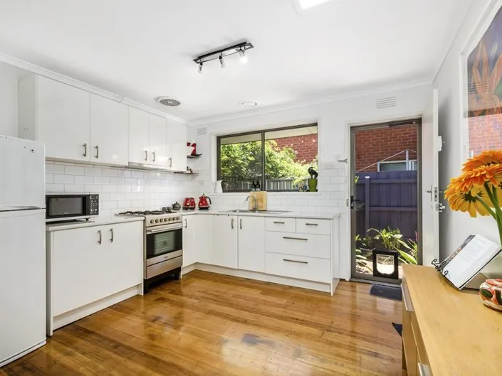 Centrally Located & Impressive Villa Unit