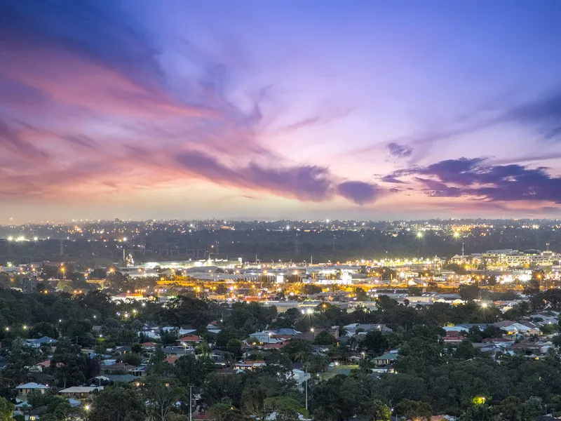 NOW PRICED TO SELL OWNER WILL LOOK AT ALL OFFERS