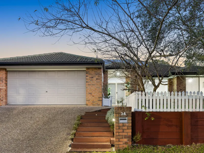 Luxurious Retreat With Stylish Elengance