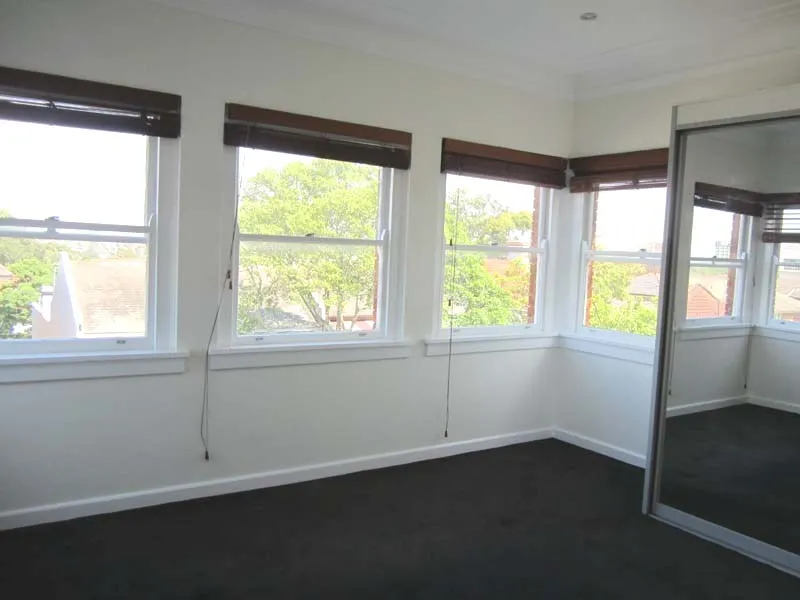 Bright, Sunny Two Bedroom Apartment