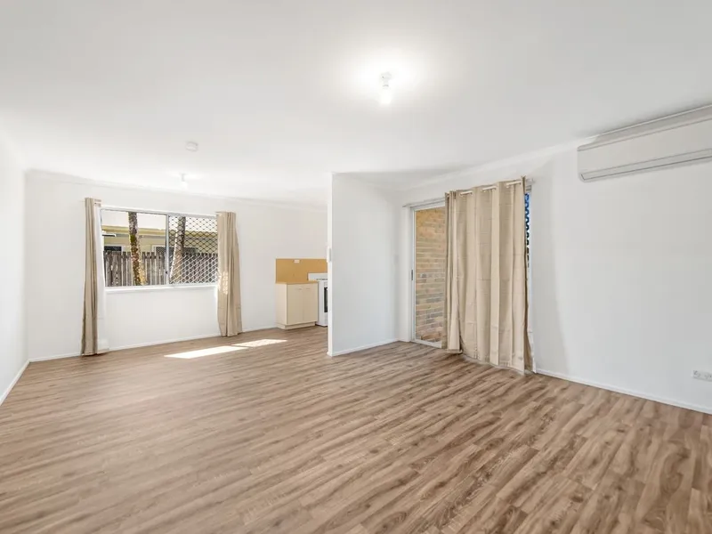 Neat, Sweet & Petite