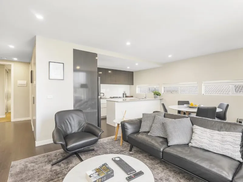 Perfect for downsizer, investor, first home buyer and zoned in Doncaster Garden Primary school