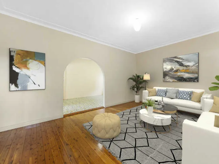 WELL PRESENTED 3 BEDROOM HOUSE!!