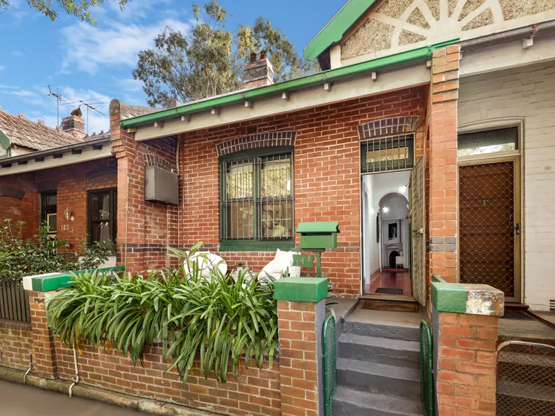 A full brick vintage classic in an inner west hotspot