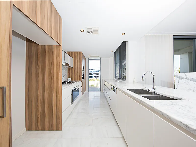 Roof Top Terrace Penthouse With Own Plunge Pool - Great Investment